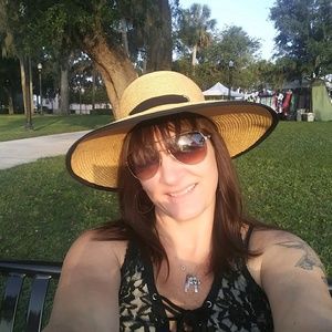 Meet your Posher, Jen